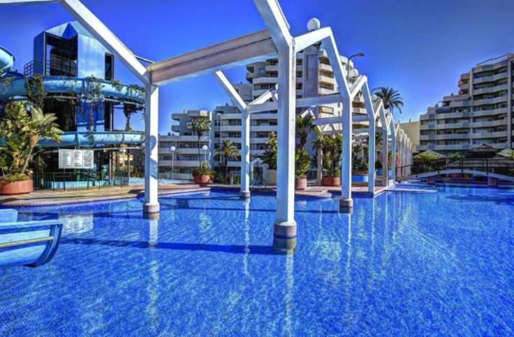 Benal Ii, Estudio Con Parque Acuatico Y Vistas Al Mar. Lejlighed Benalmádena