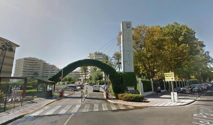 Lejlighed Benal Ii, Estudio Con Parque Acuatico Y Vistas Al Mar. *